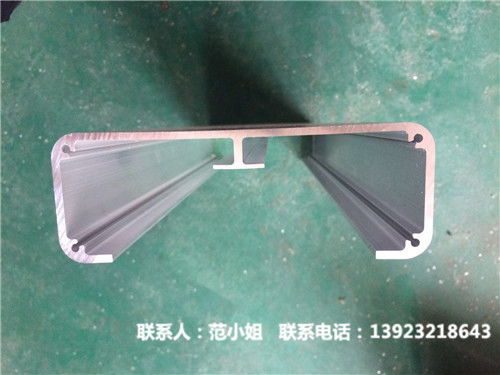 南軒鋁業(yè) 以豐富經(jīng)驗(yàn)鍛造卓越品質(zhì)，贏得客戶廣泛認(rèn)可的湖南鋁制品加工領(lǐng)軍者